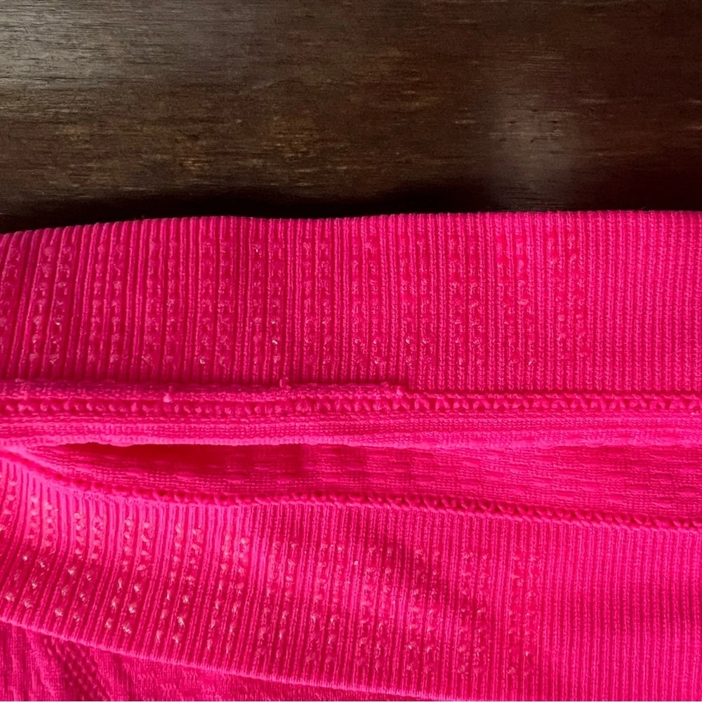 Athleta Momentum Seamless Sport Length Tank XL - Picture 9 of 10